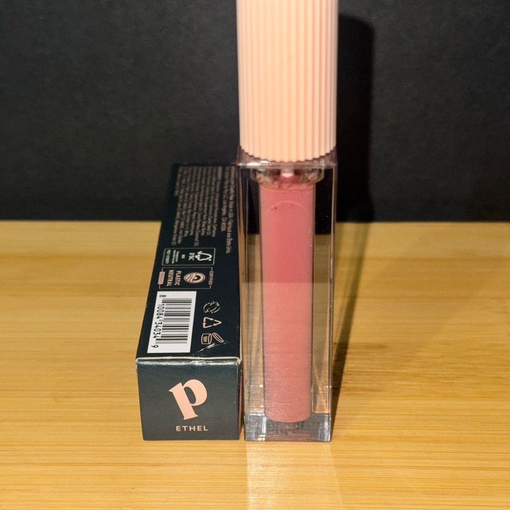Pley Nude Rose Lip Gloss Lacquer - Ethel - Picture 2 of 4